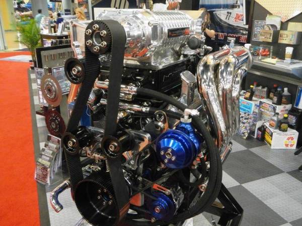 Whipple Superchargers - GM Big Block Carbureted Whipple Supercharger System